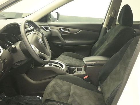 Used 2015 Nissan Rogue SV w/ SV Premium Package image 11