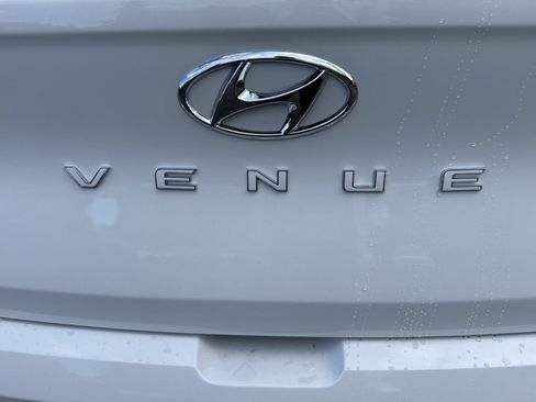 New 2026 Hyundai Venue SEL image 10
