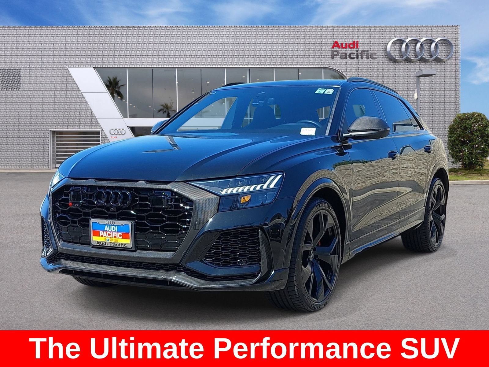 Used 2022 Audi RS Q8 AWD/4WD image 1