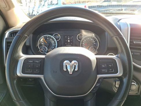 Used 2019 RAM 2500 Big Horn image 19