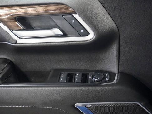 Used 2025 Chevrolet Silverado 1500 LT image 27