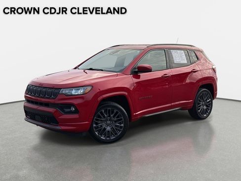 Used 2022 Jeep Compass Limited image 1