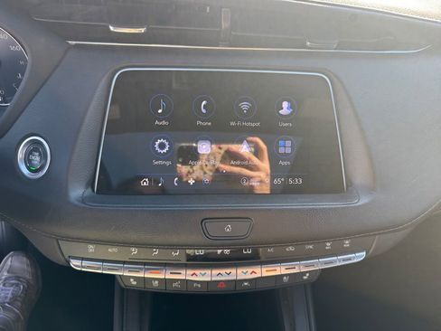 Used 2022 Cadillac XT4 Premium Luxury w/ Enhanced Visibility Package AWD/4WD image 9