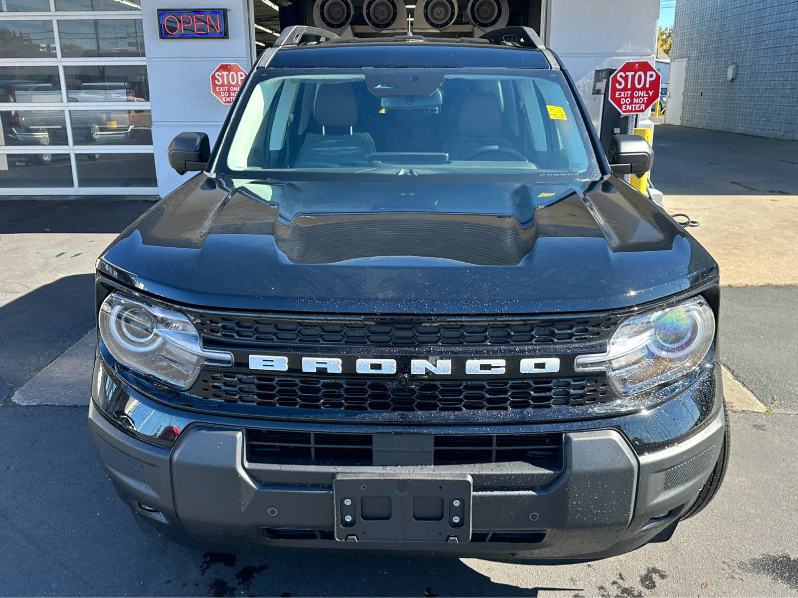 New 2026 Ford Bronco Sport Outer Banks w/ Outer Banks Tech Package+ AWD/4WD image 3