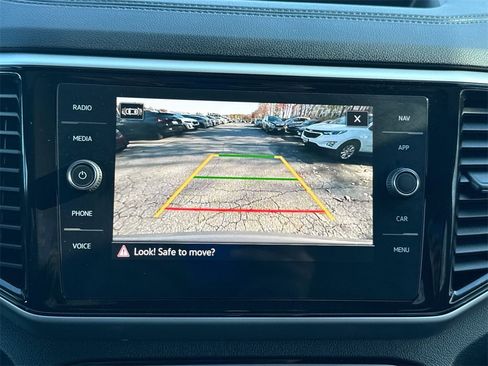 Used 2022 Volkswagen Atlas Cross Sport SEL R-Line image 24