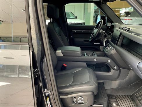 Used 2024 Land Rover Defender 130 Outbound image 7