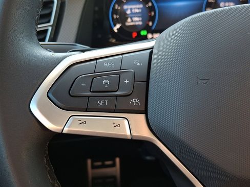 Used 2024 Volkswagen Atlas Peak Edition SEL image 21