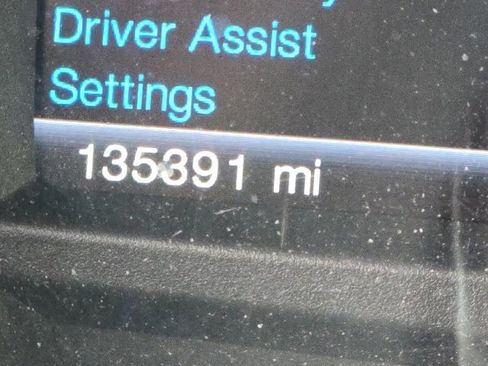 Used 2015 Ford Explorer XLT w/ Equipment Group 202B image 2