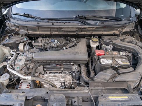 Used 2019 Nissan Rogue SV image 26