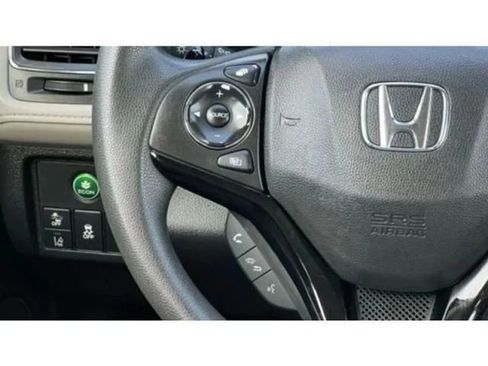 Used 2019 Honda HR-V EX image 29