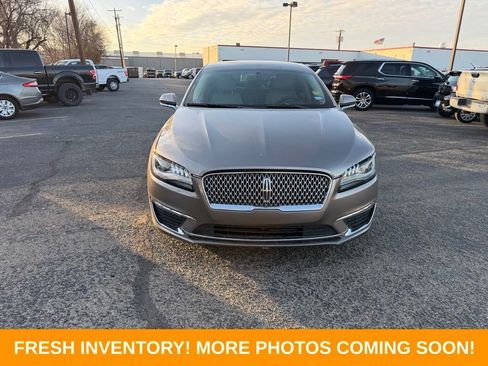 Used 2018 Lincoln MKZ Premiere image 2