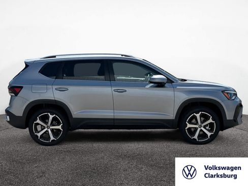 New 2025 Volkswagen Taos SEL image 6
