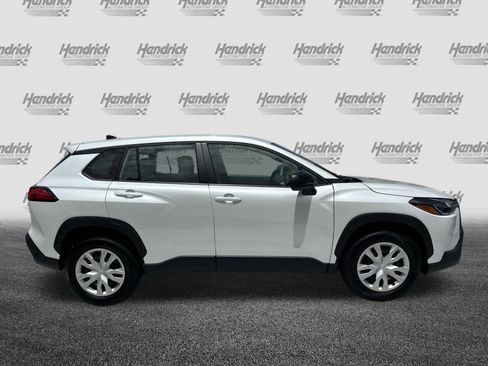 Used 2025 Toyota Corolla Cross L FWD image 11