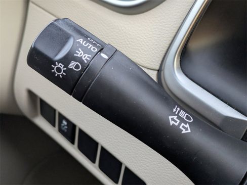 Used 2019 Nissan Murano SV image 28