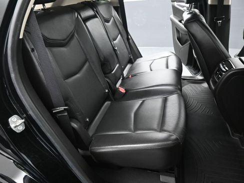 Used 2018 Cadillac XT5 Premium Luxury image 18