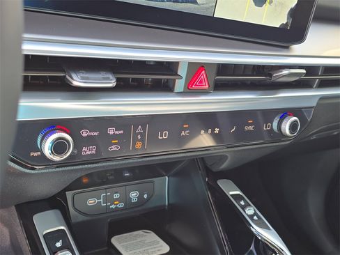 New 2026 Kia Sorento SX image 26