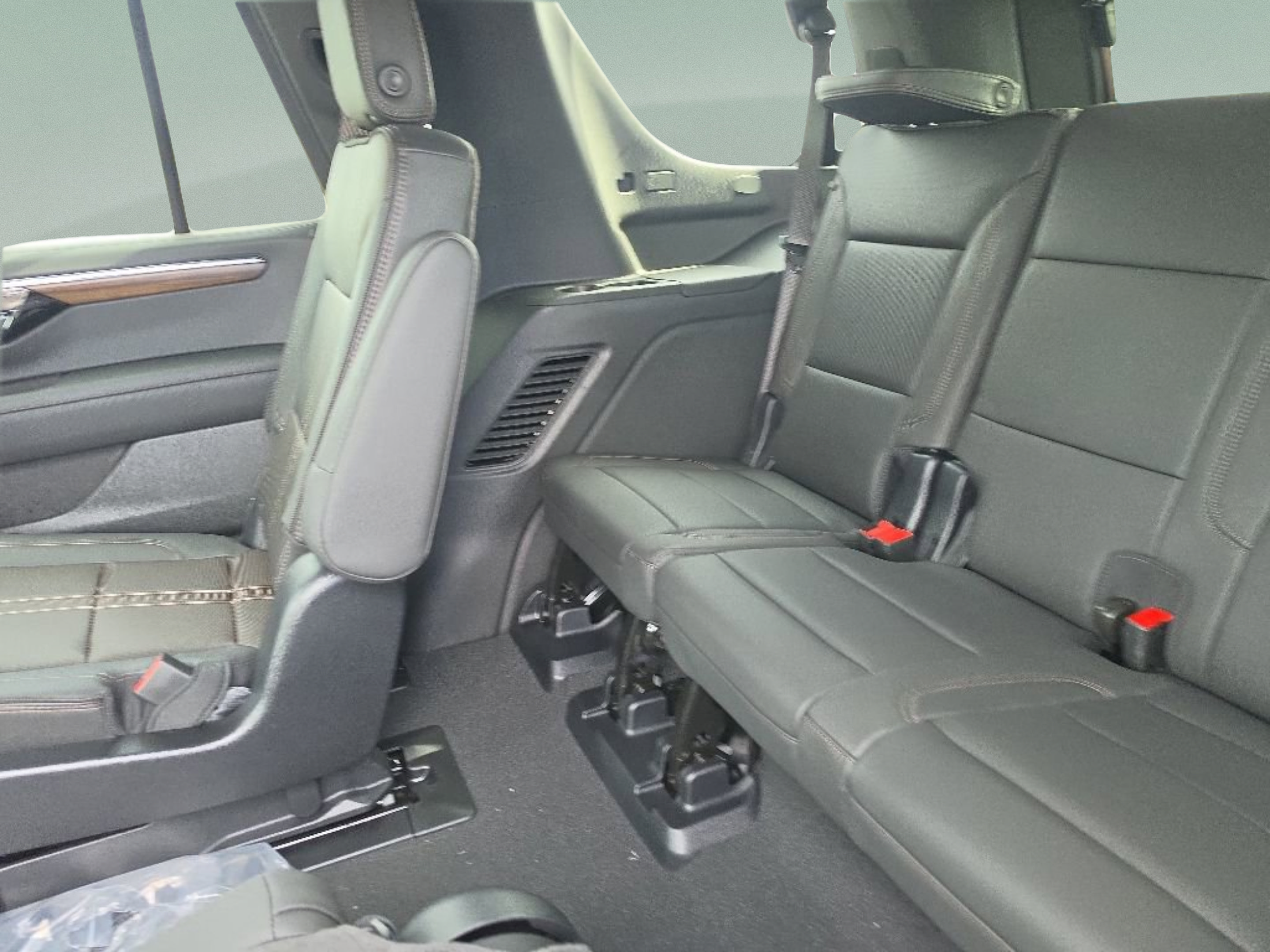 New 2026 Chevrolet Tahoe High Country AWD/4WD image 25