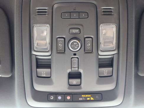 Certified 2024 Chevrolet Tahoe High Country AWD/4WD image 33