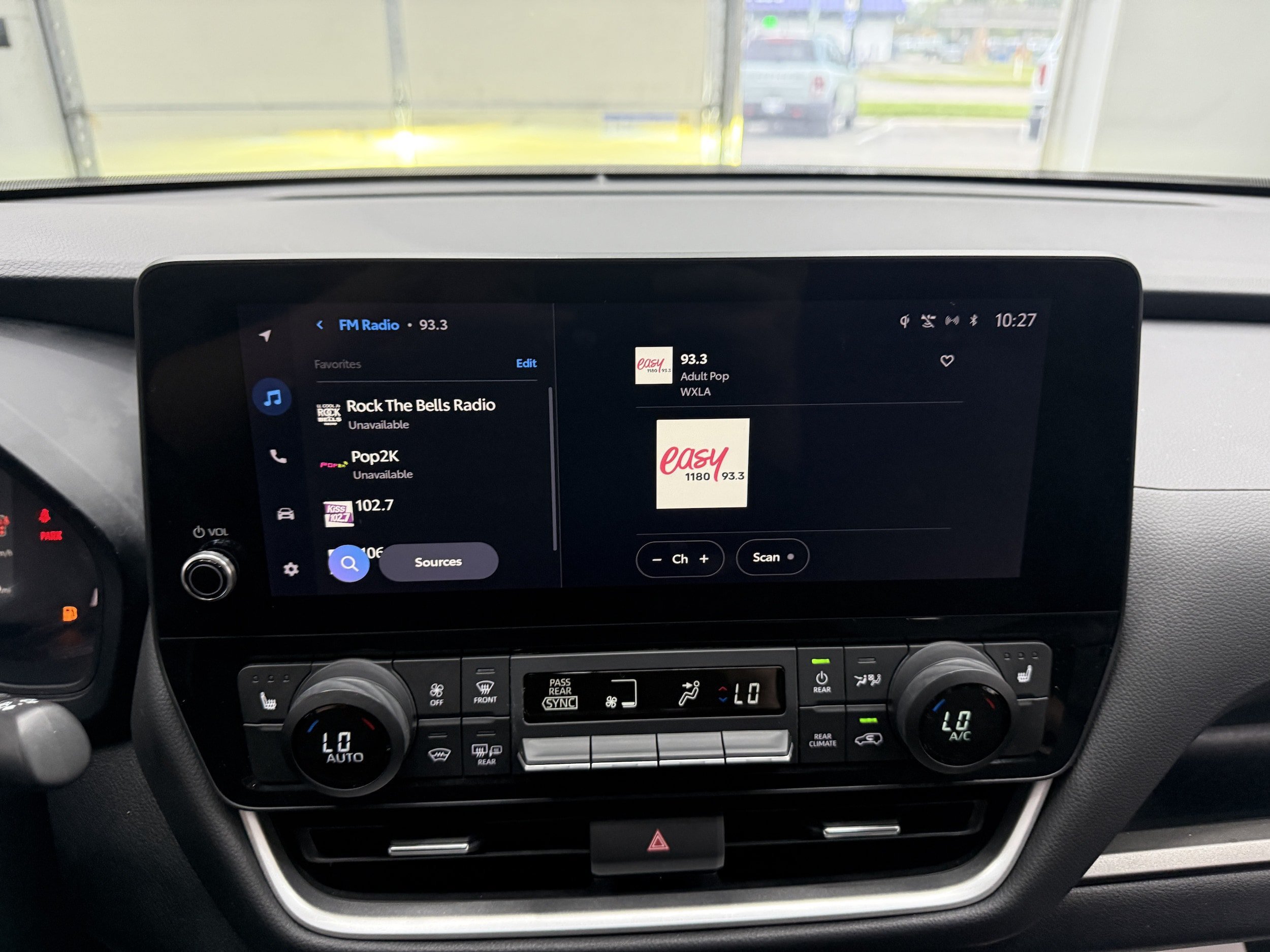 Used 2024 Toyota Grand Highlander AWD image 16