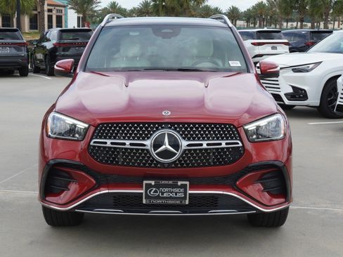 Used 2025 Mercedes-Benz GLE 350 4MATIC image 2
