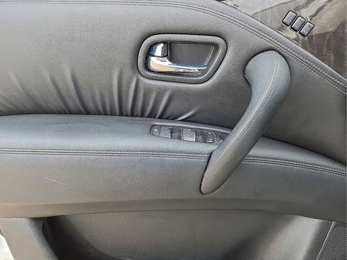 Used 2024 Nissan Armada Platinum w/ Captain's Chairs Package image 21