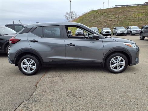 Used 2024 Nissan Kicks S image 2