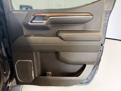 Used 2024 Chevrolet Silverado 1500 LT AWD/4WD image 28