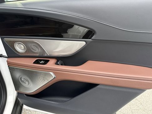 Used 2026 Lincoln Nautilus Reserve image 16