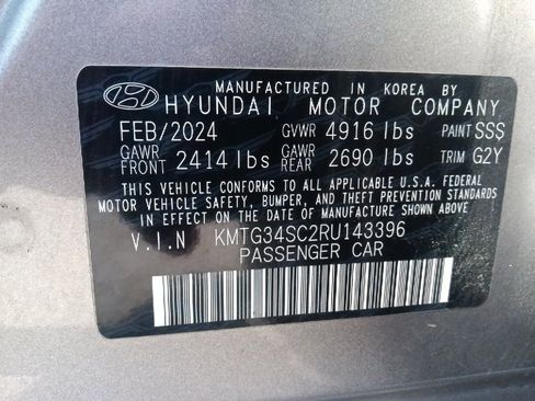 Used 2024 Genesis G70 2.5T image 35