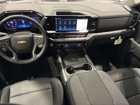 New 2026 Chevrolet Silverado 2500 LTZ w/ LTZ Premium Package AWD/4WD image 44