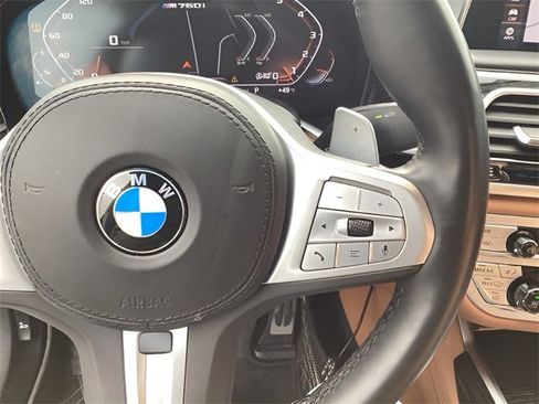 Used 2022 BMW M760i xDrive w/ Luxury Rear Seating Package image 21