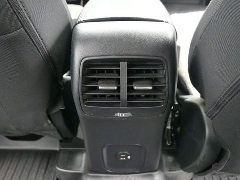 Used 2022 Ford Escape SE w/ Cold Weather Package image 21