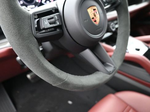 New 2026 Porsche Cayenne GTS image 14