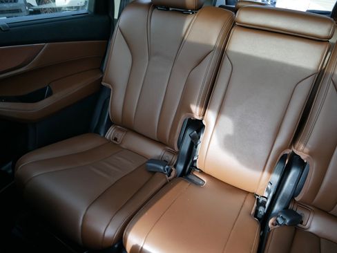 Certified 2024 Acura MDX SH-AWD w/ Technology Package image 12