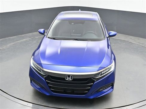 Used 2018 Honda Accord Sport image 19