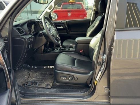 Used 2022 Toyota 4Runner TRD Off-Road Premium image 6