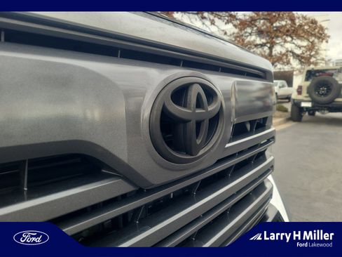 Used 2023 Toyota Tundra Limited w/ Power Package image 23