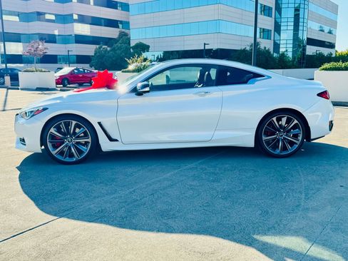 Used 2021 INFINITI Q60 Red Sport 400 image 22