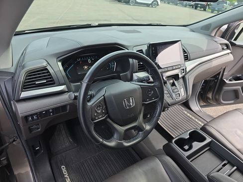 Used 2021 Honda Odyssey EX-L image 17
