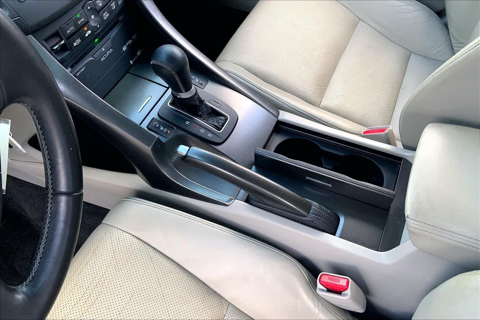 Used 2011 Acura TSX V6 Sedan FWD image 16