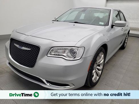 Used 2019 Chrysler 300 Touring L w/ Quick Order Package 22F RWD image 1