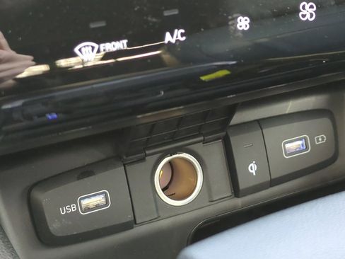 Certified 2024 Hyundai Santa Cruz Night image 32