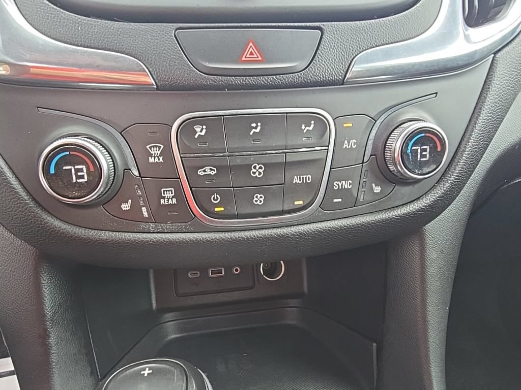 Used 2020 Chevrolet Equinox LT FWD image 13