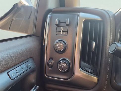 Used 2018 Chevrolet Silverado 1500 LTZ w/ Sport Package AWD/4WD image 11