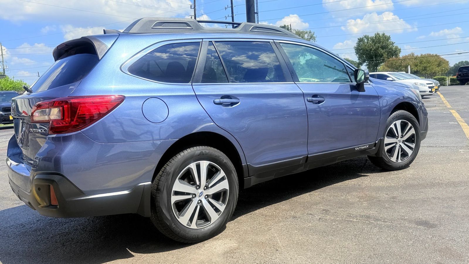 Used 2018 Subaru Outback 2.5i Limited AWD/4WD image 6
