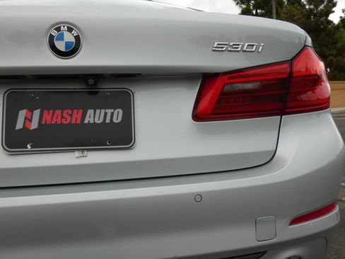 Used 2019 BMW 530i w/ Convenience Package image 9