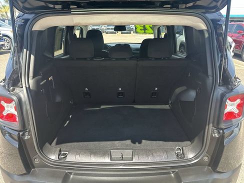 Used 2023 Jeep Renegade Trailhawk AWD/4WD image 23