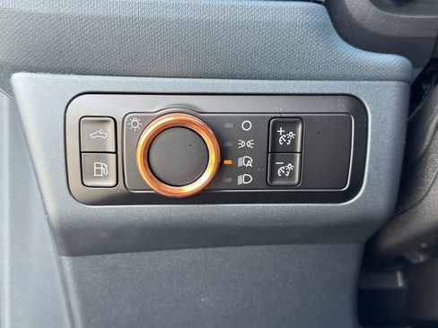 Used 2024 Ford Maverick Lariat image 30