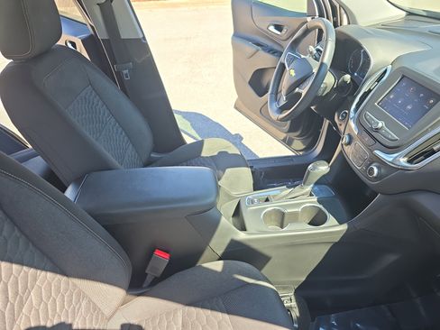 Used 2021 Chevrolet Equinox LT image 10