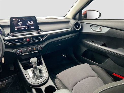 Used 2023 Kia Forte LXS image 21